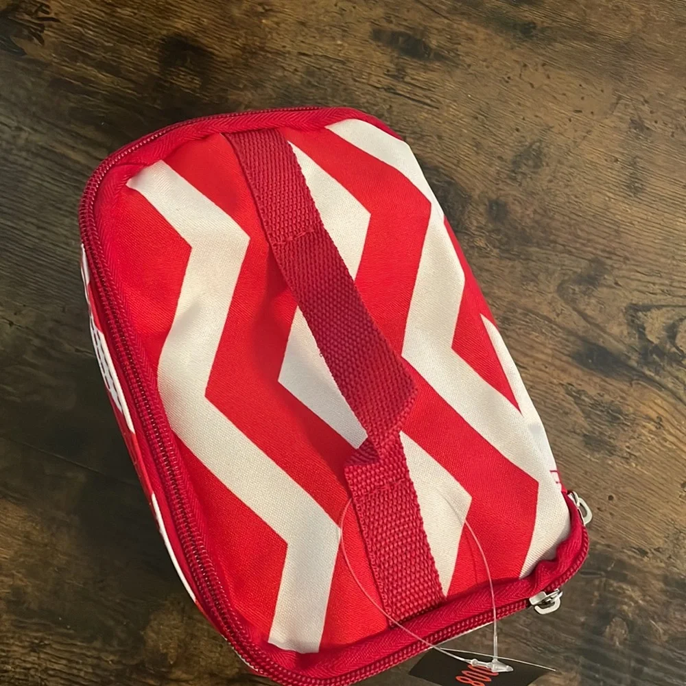 NEW‎ Red and White Chevron Cosmetic Case * CAN BE PERSONALIZED
